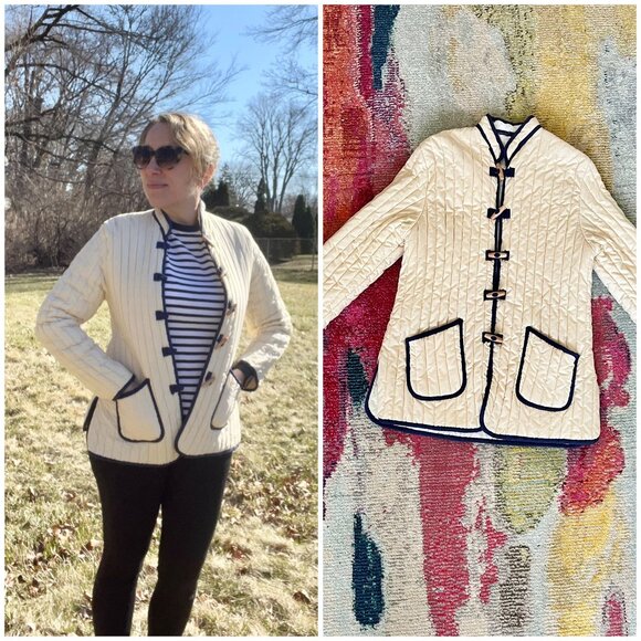 Vintage women's quilted Asian style jacket with toggle clasps S/XS